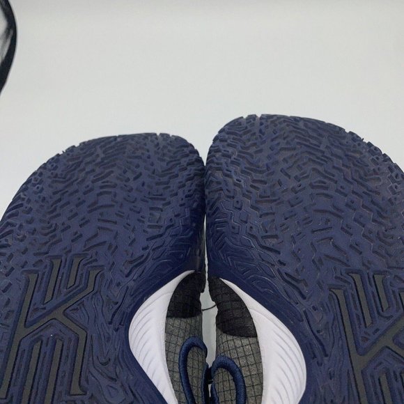 Nike Kyrie 4Midnight Navy Grey Black Mesh Lows Size 10 Men’s - VGUC - Picture 10 of 11